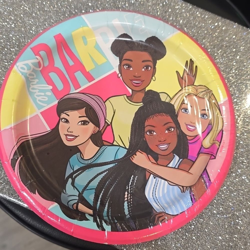Barbie Disposable Tableware Party Set - Picture 6 of 11